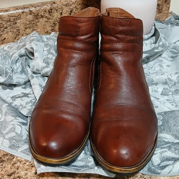 Lucky Brand Women's Size 9.5 Brown Leather Ankle Boots - Picture 2 of 8